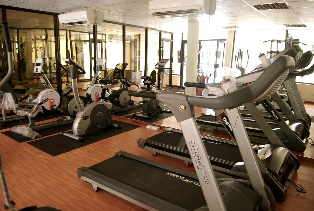 The Habitat Suites International Lagos Dış mekan fotoğraf