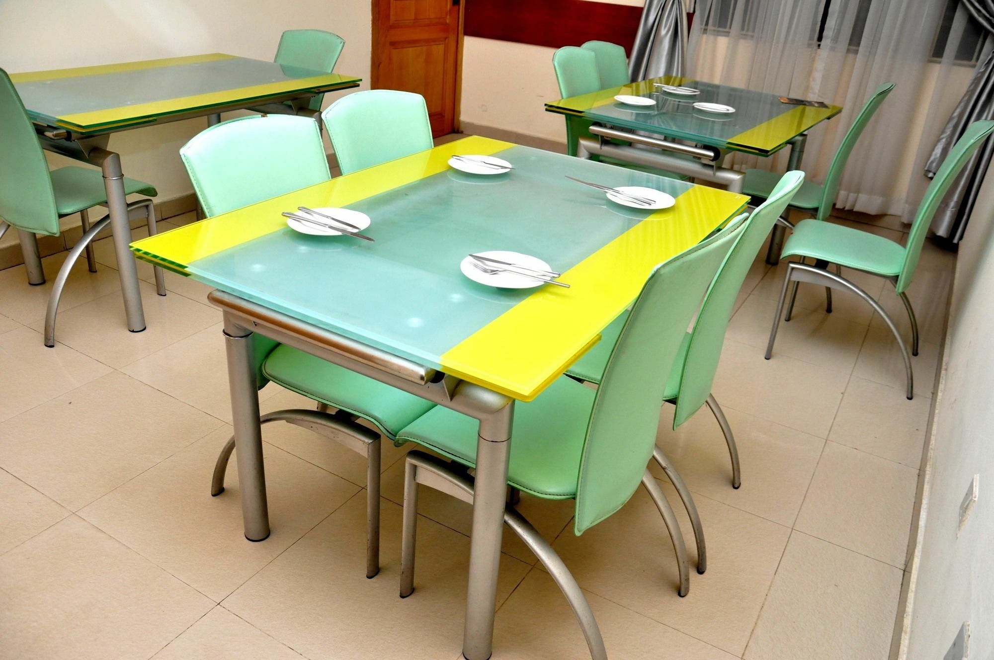 The Habitat Suites International Lagos Dış mekan fotoğraf